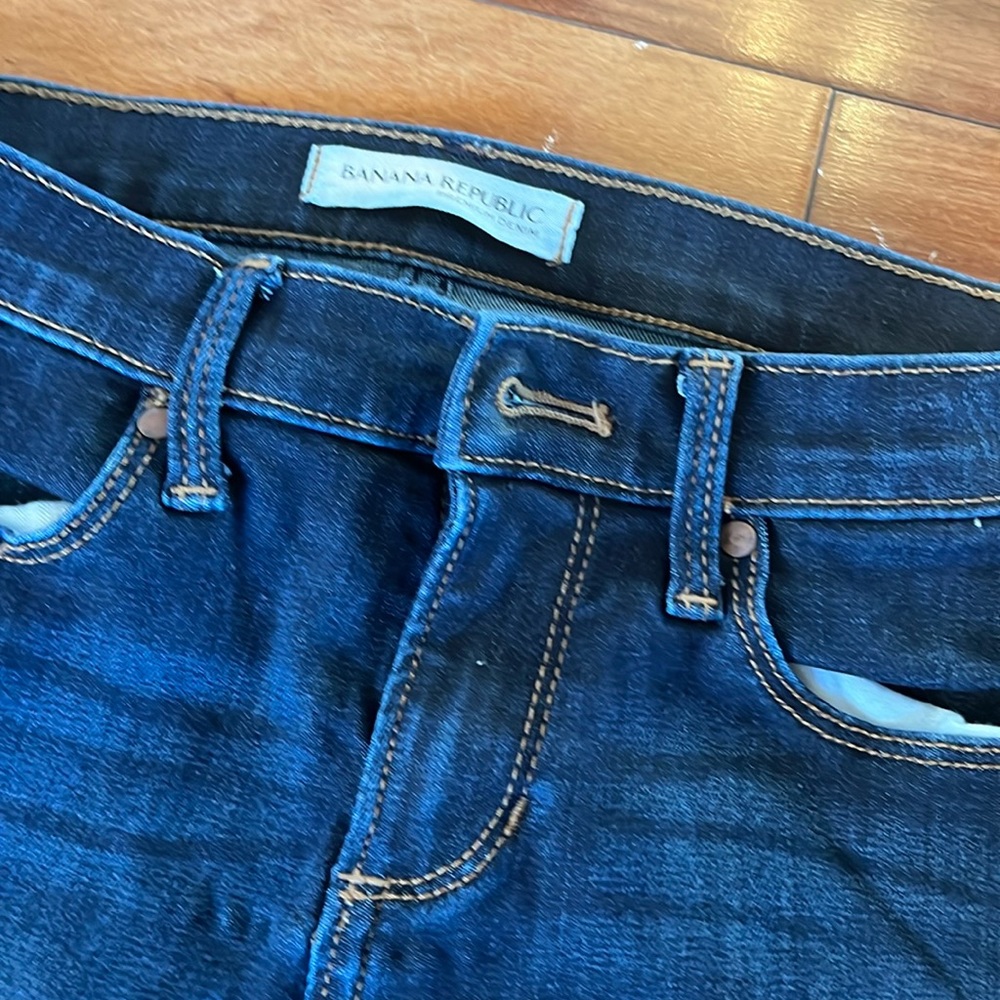 Banana Republic skinny denim. Dark wash size 24p